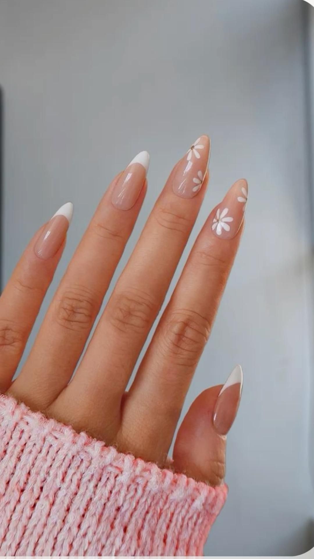 nail inspo, cute nail ideas, flower nails, French tip nails,  white nails, cute nail ideas, nails