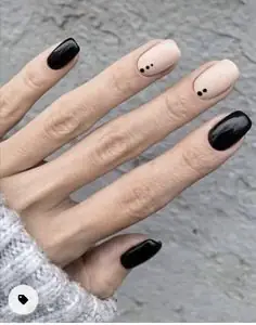 35 Stylish Black Nail Designs