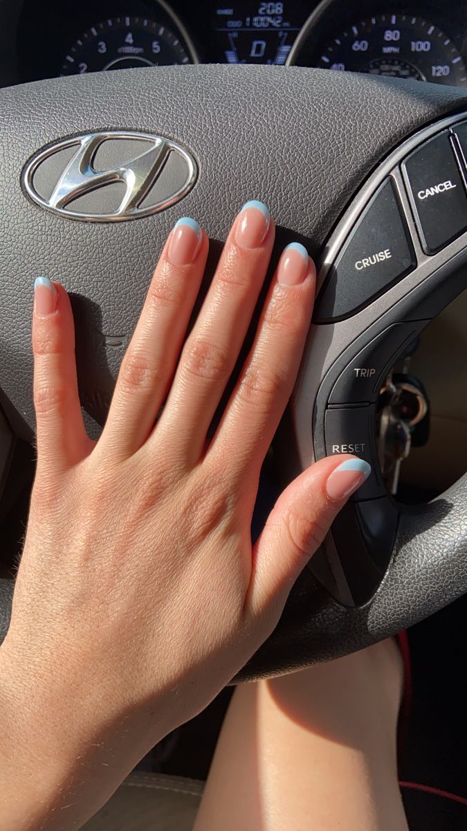 Summer nails blue tips